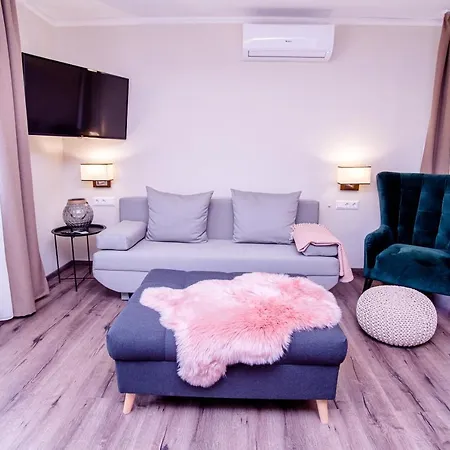 Harom A Kislany Panzio Гостевой дом