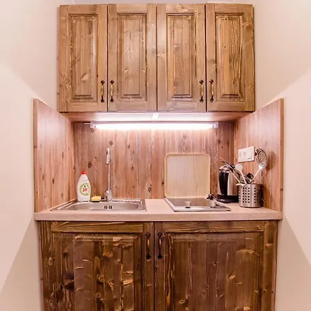 Harom A Kislany Panzio Гостевой дом