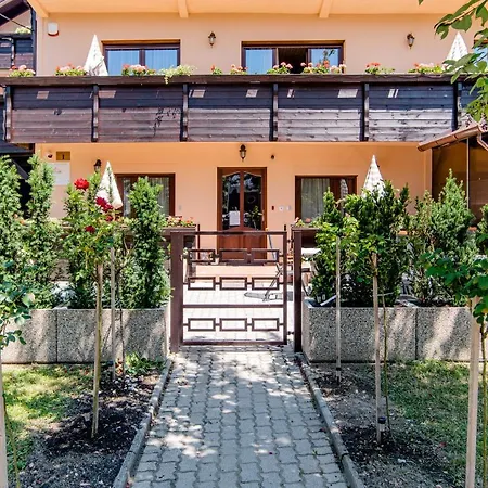 Harom A Kislany Panzio Гостевой дом 2*