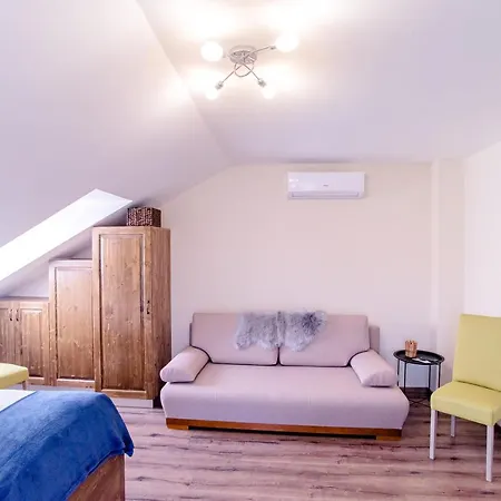 Három A Kislány Panzió Casa de hóspedes 4*
