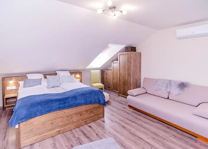 ゲストハウス Harom A Kislany Panzio