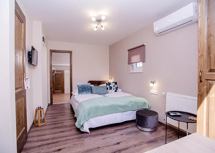 Harom A Kislany Panzio Pensionat 4*