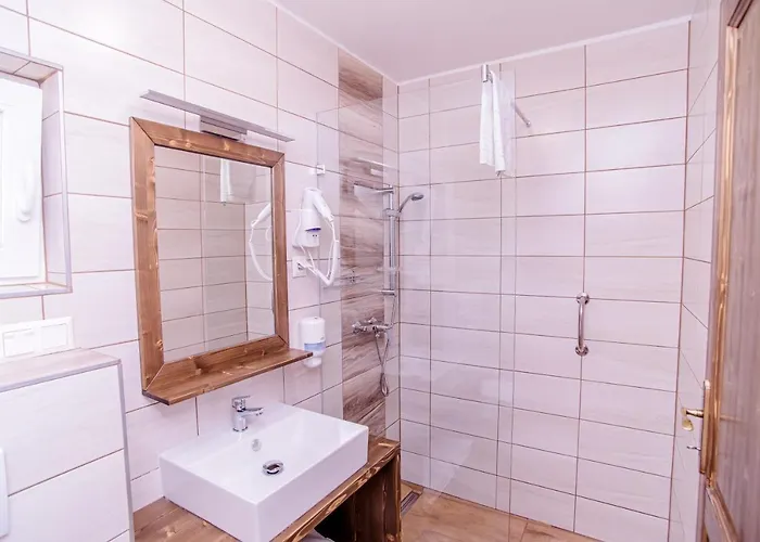 Pensionat Harom A Kislany Panzio