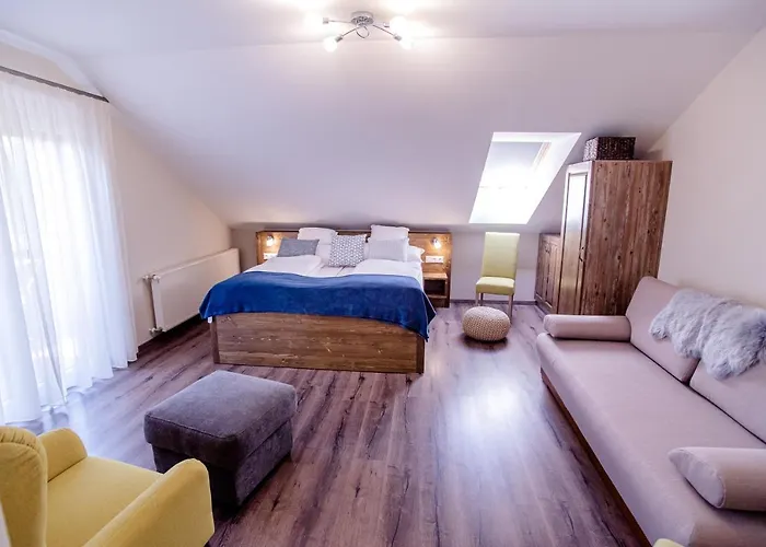 Harom A Kislany Panzio 4*