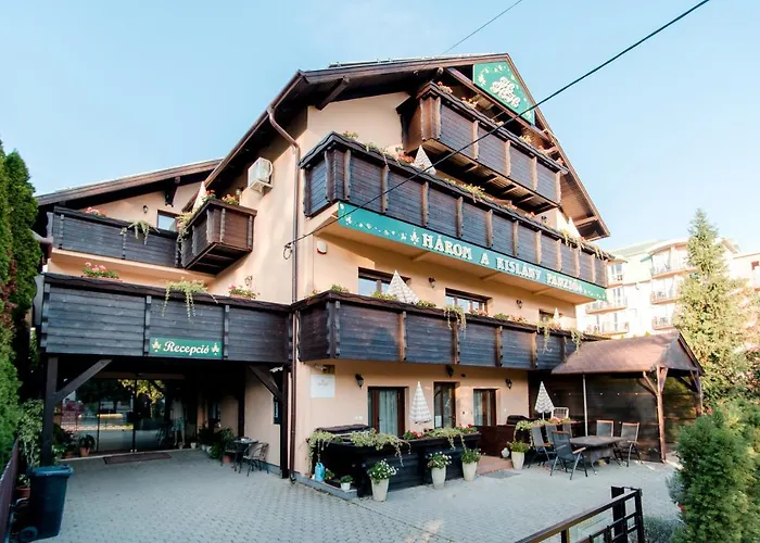 Pensionat Harom A Kislany Panzio 4*